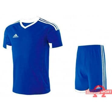 фудболка шорта: Футбольная форма Adidas Характеристики: Влагоотталкивающая ткань — 1