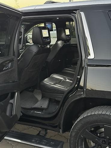 кадиллак эскалейт: Cadillac Escalade: 2018 г., 6.2 л, Автомат, Бензин, Внедорожник — 9