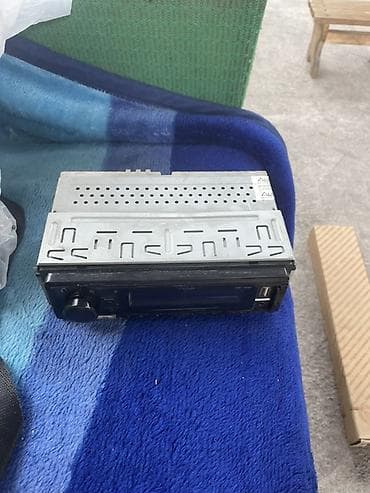 mini coper: Автомагнитола 1-DIN - Форм-фактор: стандартный 1-DIN, металлический — 1