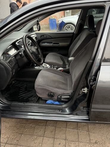 lancer evolution: Mitsubishi Lancer: 2004 г., 1.6 л, Автомат, Бензин, Седан — 5