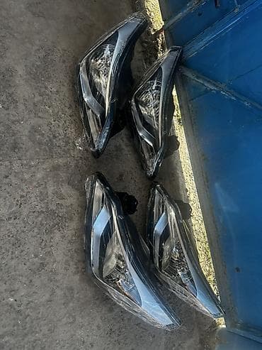 Комплект передних фар Hyundai 2015 г.