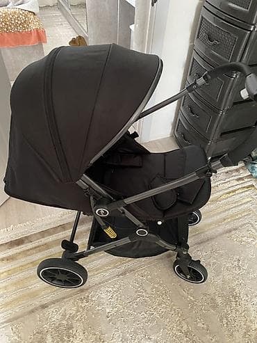 Прогулочная коляска Teknum (черная) - Легкая и компактная рама из