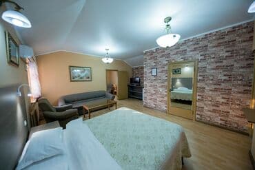 продаю гостиничный дом бишкеке: Продается отель в городе Бишкек, расположенный по адресу улица Якова — 4