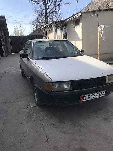 Audi 80: 1990 г., 1.8 л, Ручные, Бензин, Седан