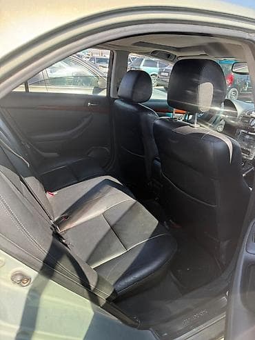 тайато авенс: Toyota Avensis: 2004 г., Седан — 6