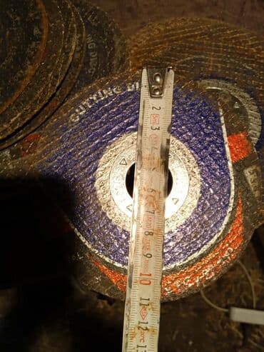 купюра доллар: Остатки дисков. Маленькие 100мм. по 10с большие 120мм. по 20с — 4