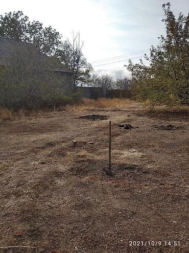 көчмө үйлөр: Жилой дом с хозяйственным двором - Материал стен: кирпич (с — 6