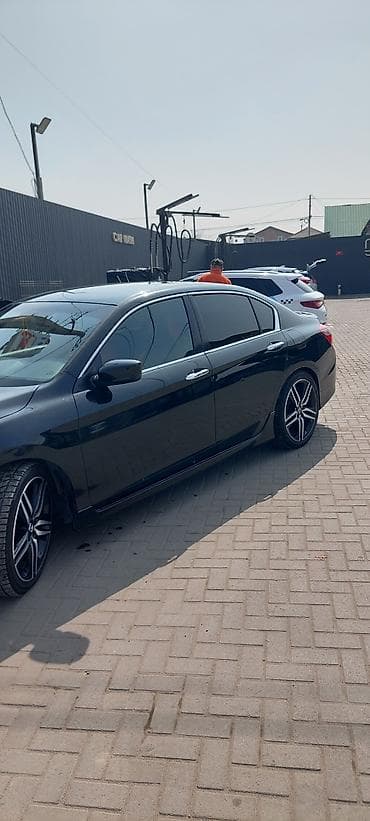 авто крепеж: Honda Accord: 2017 г., 2.4 л, Вариатор, Бензин, Седан — 10