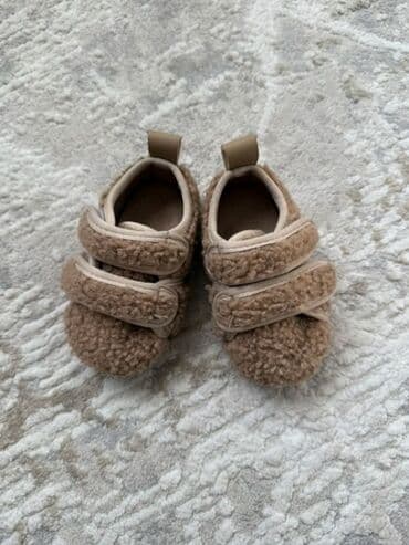 белорусская обувь для проблемных ног бишкек: 1) Hm размер 20-21 по стельке 12,5 в отличном состоянии
2) размер 19 — 3