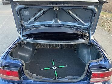 kia k5 2017: Mazda 626: 1987 г., Ручные, Бензин, Седан — 6