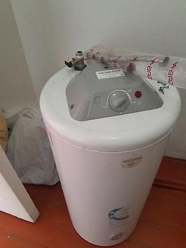 Фены: Накопительный водонагреватель Объем бака: 50 л, DeLuxe, Электрический, Регулятор температуры — 2