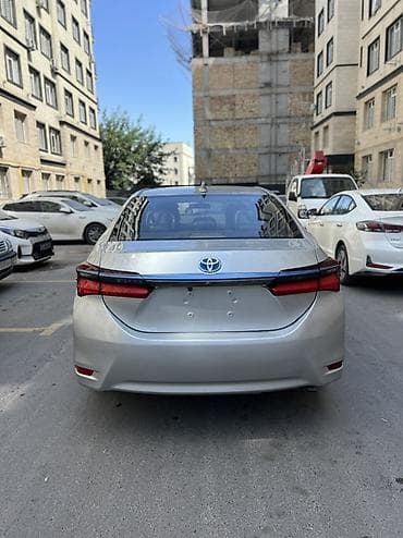 lexus g: Toyota Corolla: 2019 г., 1.8 л, Вариатор, Электромобиль, Седан — 3