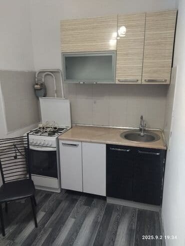 панельные дома: Продается Описание: - Просторная светлая комната прямоугольной формы — 8