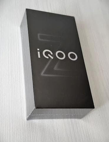 pixel 8a: Vivo IQOO Z11, Новый, 256 ГБ, цвет - Черный, 2 SIM — 1