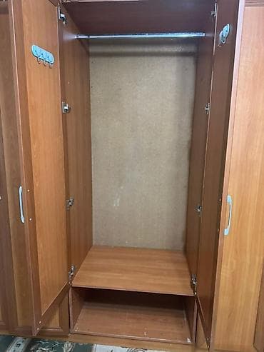 small table: Шифоньер, шкаф для одежды, Б/у, Прямой, ЛДСП — 5