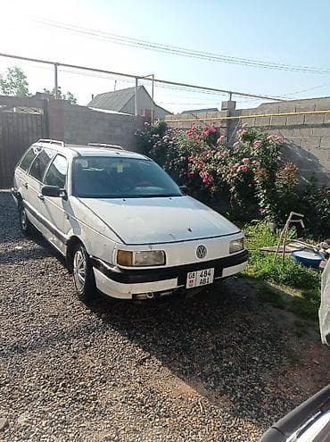 Volkswagen Passat: 1990 г., 1.8 л, Механика, Бензин, Универсал at lalafo.kg Volkswagen Passat: 1990 г., 1.8 л, Механика, Бензин, Универсал