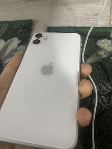 IPhone 11, 64 ГБ, Белый, 72 %