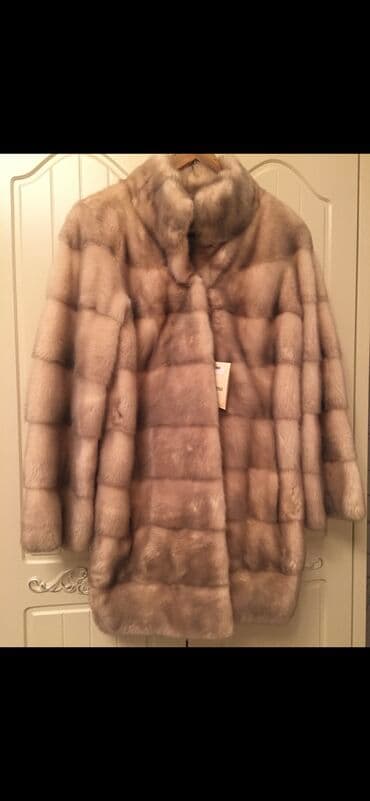 прокат национальных костюмов для детей: Новая шуба. Греция. Бренд Marco Varni. 42 размер. На М размер. Цена — 1