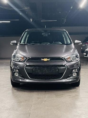 Chevrolet Spark: 2016 г., 1 л, Вариатор, Бензин, Хэтчбэк at lalafo.kg Chevrolet Spark: 2016 г., 1 л, Вариатор, Бензин, Хэтчбэк