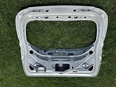 сколько стоит лыжи: Крышка багажника Subaru, 2020 г., Б/у, Оригинал — 2