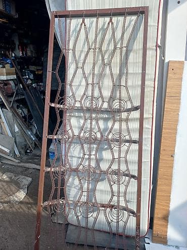 Инструменттер: Эки кишилик керебет, Матрасы бар, узуну - 200 см — 2