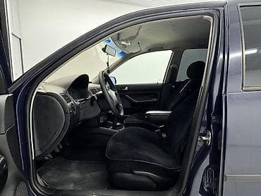 сиденье гольф 4: Volkswagen Golf: 1998 г., 1.4 л, Механика, Бензин, Хэтчбэк — 7