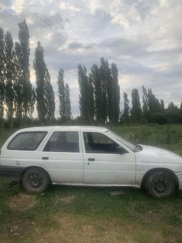 электр авто: Ford Escort: 1997 г., 2.1 л, Кол менен иштөөчү, Бензин, Универсал — 4