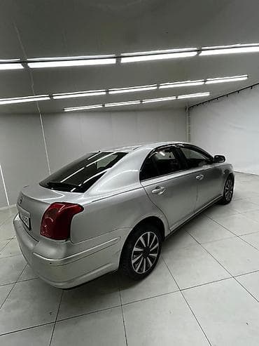 Транспорт: Toyota Avensis: 2003 г., 1.8 л, Автомат, Бензин, Хэтчбэк — 3