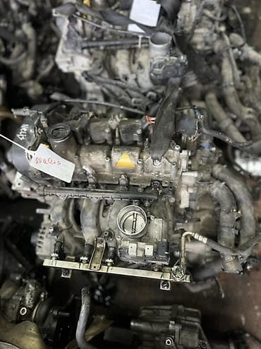 корпус срв: Бензиновый мотор Peugeot 1.6 л, Оригинал — 1