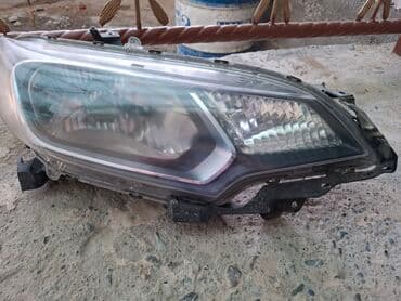 Передняя правая фара Honda 2014 г., Б/у, Оригинал, Япония at lalafo.kg Передняя правая фара Honda 2014 г., Б/у, Оригинал, Япония