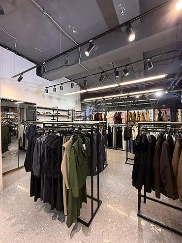 Коммерциялык кыймылсыз мүлктү ижарага берүү: 🚨 ПРОДАЁТСЯ ГОТОВЫЙ БИЗНЕС 🚨 📍 В самом центре Бишкек — топовая — 4