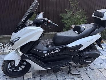 максим скутер: JILANG T-MAX — городской макси-скутер с высоким стеклом и задним — 1