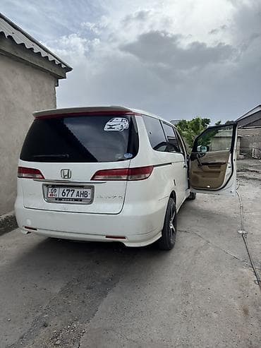 bmv g30: Honda Elysion: 2004 г., 2.4 л, Автомат, Газ, Минивэн — 3