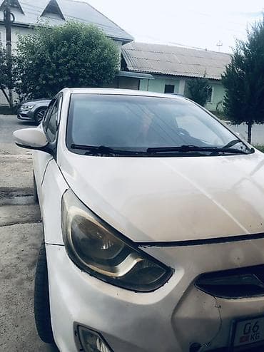 2 gz: Hyundai Solaris: 2013 г., 1.6 л, Механика, Бензин, Седан — 7