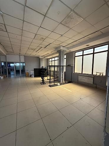 аренда кабинета в бизнес центре: Сдается помещение по Ахунбаева в ТЦ Раут Первая линия На втором этаже — 8
