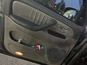 rav4 2004: Toyota Sequoia: 2005 г., 4.7 л, Автомат, Бензин, Внедорожник — 8