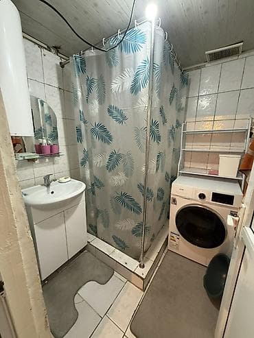 jack 4: Продаю пол дома 4-х комнатный С мебелью В доме имеется; душевая — 9