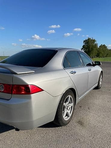 лабо 2004: Honda Accord: 2004 г. — 4