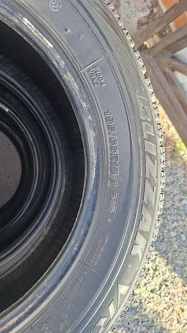 Зимние шины Bridgestone Blizzak VRX2, комплект из 4 шт. - Размер — 4