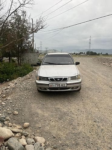 жак бу: Daewoo Nexia: 2003 г., Кол менен иштөөчү — 1