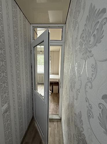 газета рио токмок квартиры: 3 комнаты, 58 м², 1 этаж, Евроремонт — 5