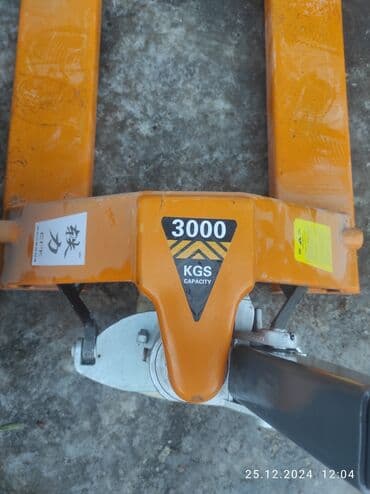 гибкий мрамор цена в бишкеке: РОХЛЯ 3 Тонн фирма ROLF Гидравлический доставка по городу доставка — 2