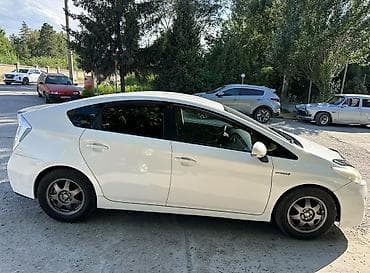 Продажа авто: Toyota Prius: 2010 г., 1.8 л, Автомат, Гибрид, Хэтчбэк — 4