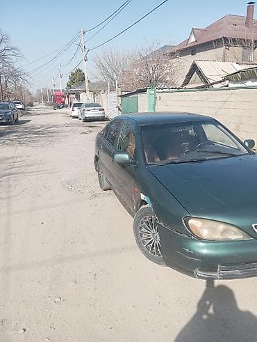 Nissan Primera: 1999 г., 1.8 л, Механика, Бензин, Седан