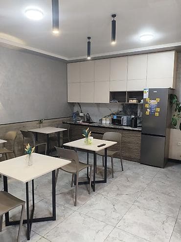 гараж склад: Здание, С оборудованием 20 м² — 10