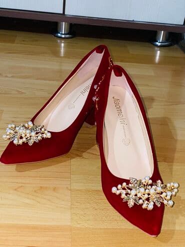 Туфли: Красные замшевые туфли в высоком качестве-2000 сом✨ 💯 оригинал с — 3