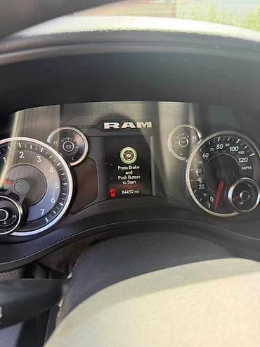 gac gs3: RAM 1500 Crew Cab — брутальный полноразмерный пикап с акцентом на мощь — 5