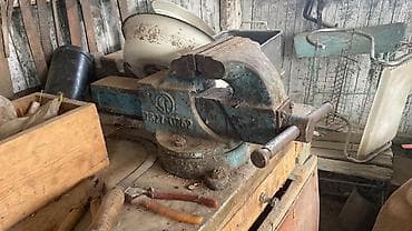 Слесарные тиски поворотные тяжелые - Тип: верстачные тиски с