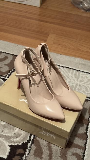 туфлий: Туфли, 37, Christian Louboutin, Новый, цвет - Бежевый — 4