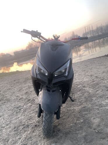 мотоциклы электронные: Макси-скутер M8, 175 куб. см, Бензин, Б/у — 3